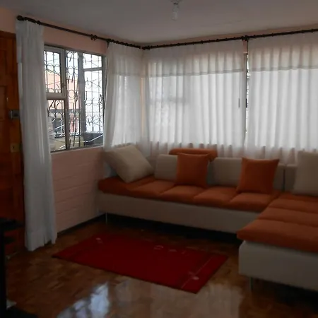 La Colina Cozy Apartment